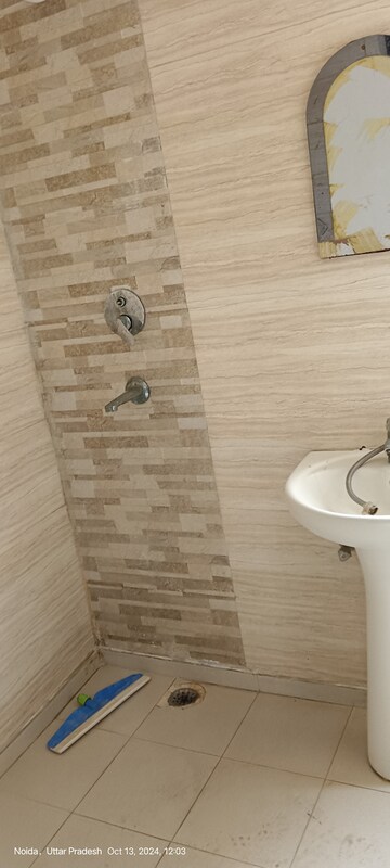 Bathroom in 3 BHK Apartment at Amrapali Zodiac, Sector 120 – for Sale