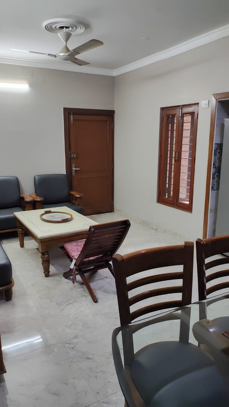 Team Area, lajpat nagar ii Commercial Office Space 1800 Sq.Ft. In Lajpat Nagar ii Delhi 8887279