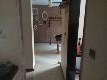  1 BHK Apartment at Sheth Vasant Pride, Kandivali East – for Rent