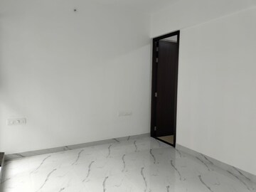 Room in 2 BHK Apartment at Raymond Ten X Habitat, Pokhran Road No Two – for Rent