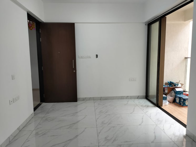 Room, raymond-ten-x-habitat 2 Bedroom 600 Sq.Ft. Apartment In Pokhran Road No Two Thane 8887644