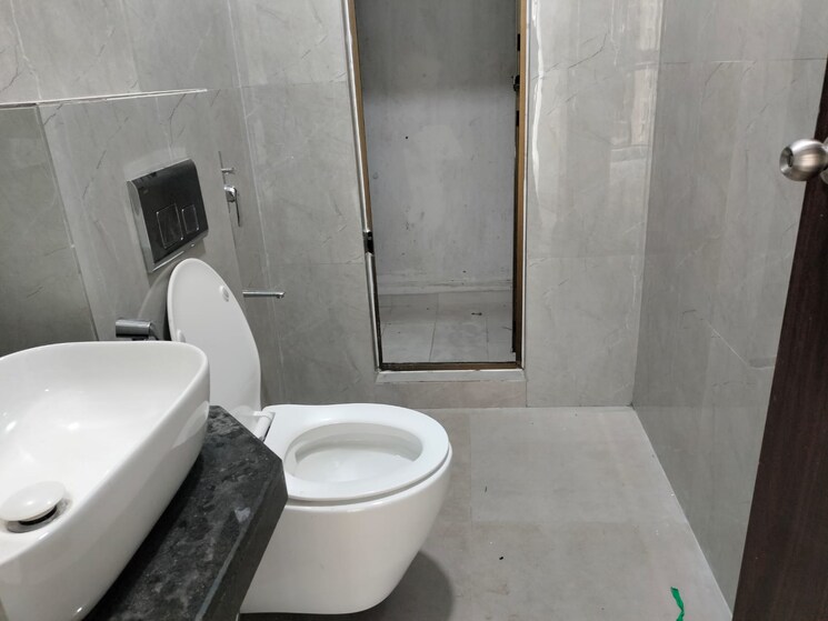Bathroom, raymond-ten-x-habitat 2 Bedroom 600 Sq.Ft. Apartment In Pokhran Road No Two Thane 8887644