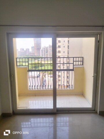 Room in 3 BHK Apartment at Nimbus The Hyde park, Sector 78 – for Rent