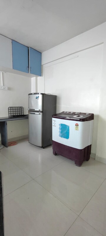 Furnished Amenities in 1 BHK Apartment at Kothrud – for Rent