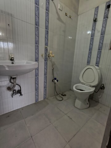 Bathroom in 3 BHK Apartment at Diamond Park – for Sale