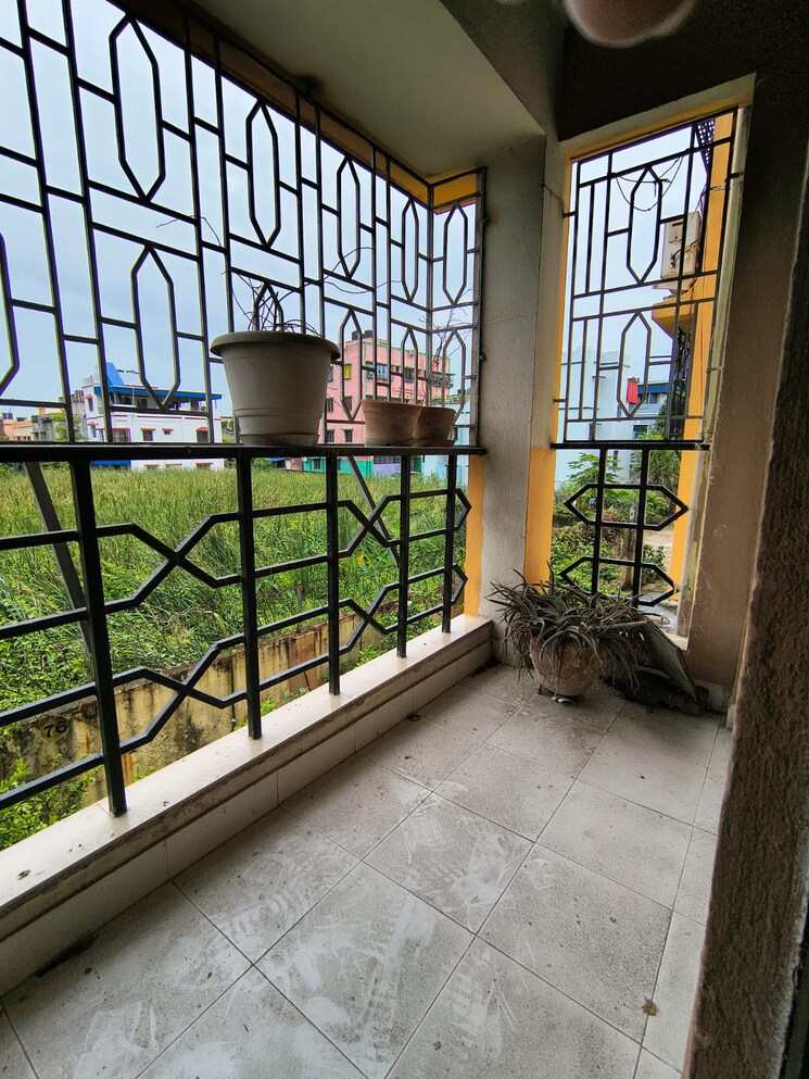 Balcony, diamond park 3 Bedroom 1150 Sq.Ft. Apartment In Diamond Park Kolkata 8887589