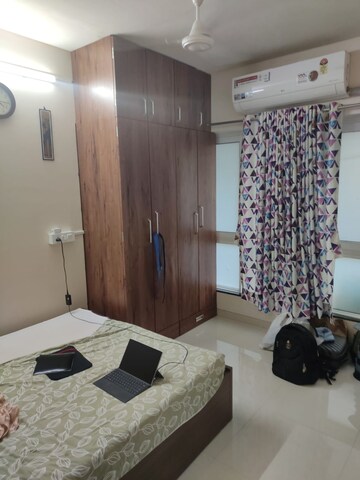 Master Bedroom in 1 BHK Builder Floor at Andheri West – for Rent