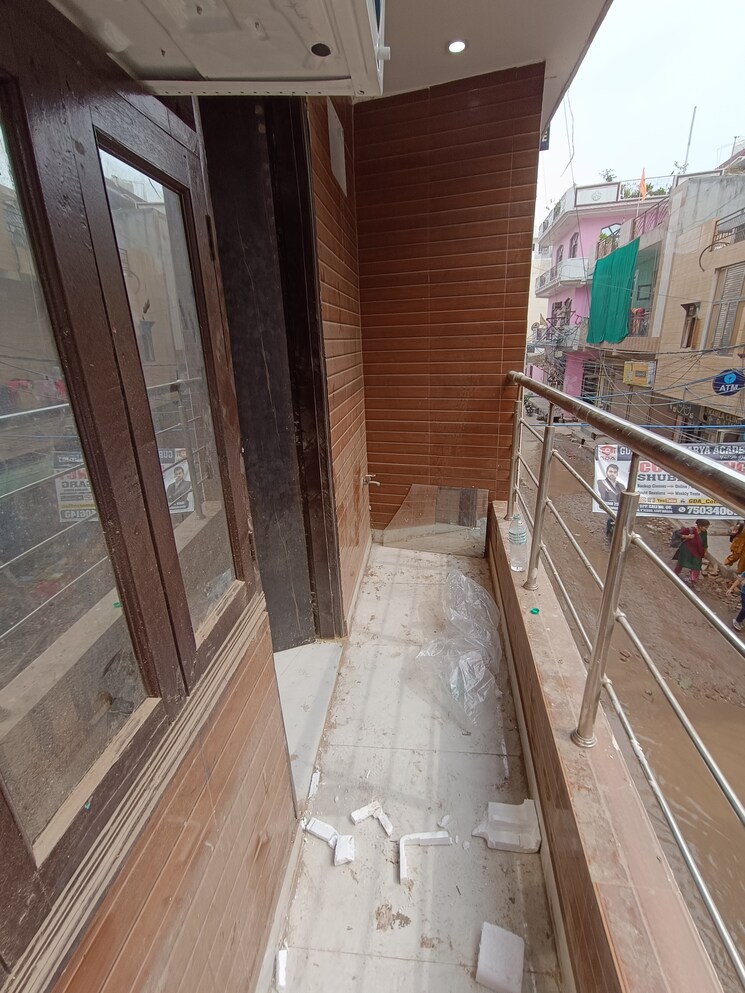 Balcony, burari 2 Bedroom 450 Sq.Ft. Builder Floor In Burari Delhi 8887680