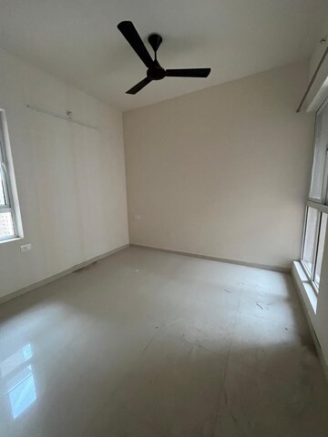 Room in 2 BHK Apartment at Godrej Green Cove, Mahalunge – for Rent