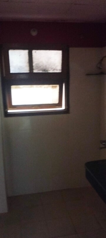 Room in 3 BHK Apartment at LDA Tulip Residency, Gomti Nagar – for Rent