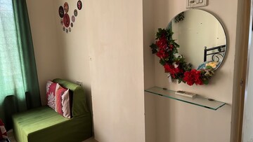 Furnished Amenities in 2 BHK Apartment at Silicon Park, Malad West – for Rent