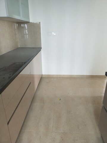 Room in 3 BHK Apartment at Nahar Amrit Shakti, Chandivali – for Sale