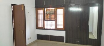 Room in 3 BHK Apartment at LDA Tulip Residency, Gomti Nagar – for Rent