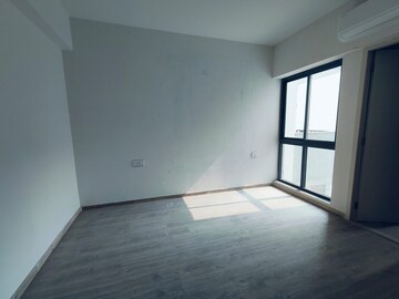 Room in 4 BHK Apartment at Birla Navya, Sector 63a – for Rent