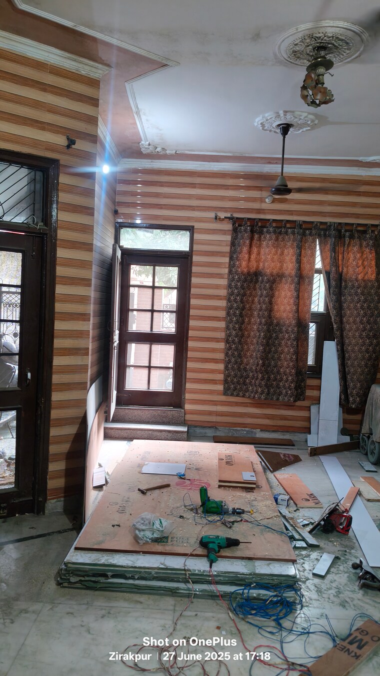 Living Room, ambala highway 3.5 Bedroom 100 Sq.Yd. Independent House In Ambala Highway Zirakpur 8887811