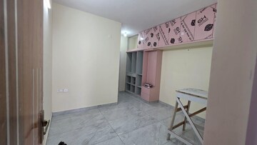 Room in 2 BHK Apartment at Mahadevpura – for Rent