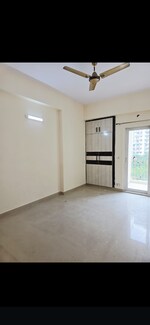 3 BHK + Servant Room 1650 Sq.Ft. Apartment in Mahagun Moderne