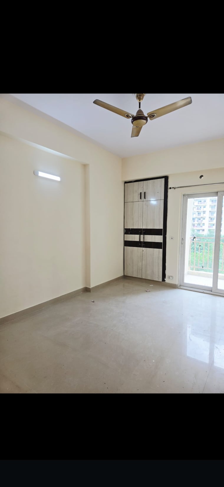 Room, mahagun-moderne 3 Bedroom 1650 Sq.Ft. Apartment In Sector 78 Noida 8887850