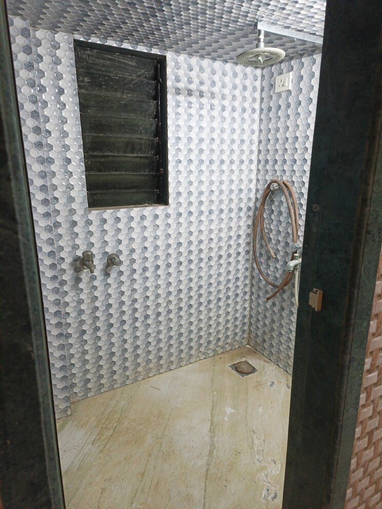 Bathroom, kalpak-tower-chs 1 Bedroom 450 Sq.Ft. Apartment In Dombivli West Thane 8887864