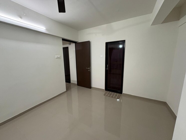 Room, sudarshan-sky-garden 2.5 Bedroom 650 Sq.Ft. Apartment In Ghodbunder Road Thane 8887860