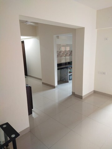 Room in 1 BHK Apartment at Puranik Hometown, Ghodbunder Road – for Rent