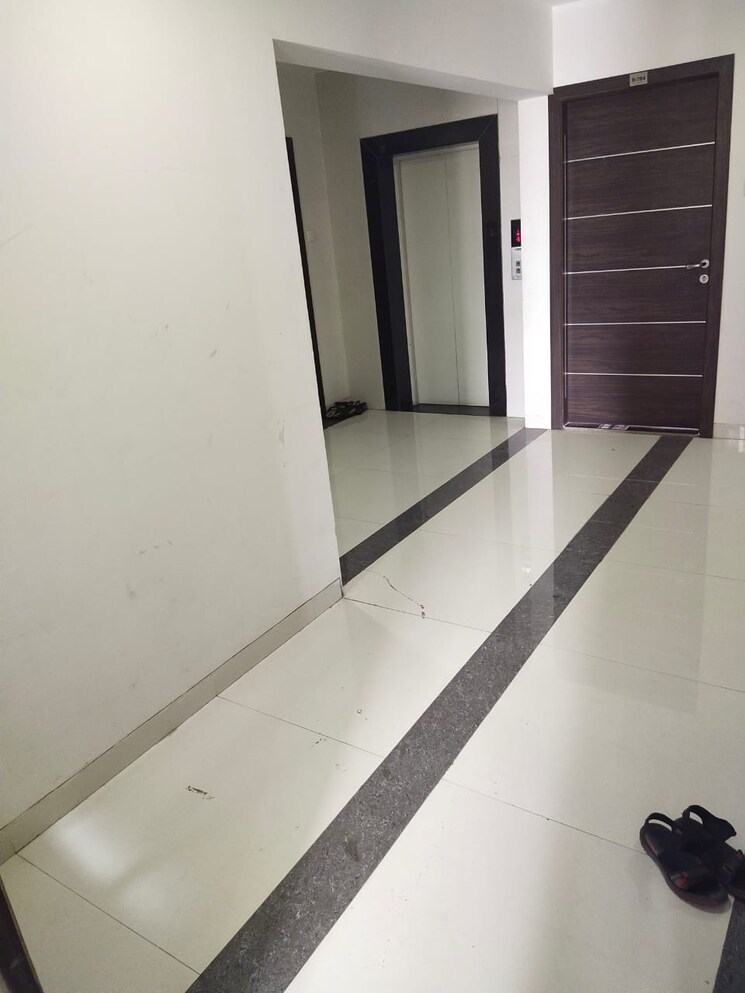 Room, puranik-hometown 1 Bedroom 450 Sq.Ft. Apartment In Ghodbunder Road Thane 8887870