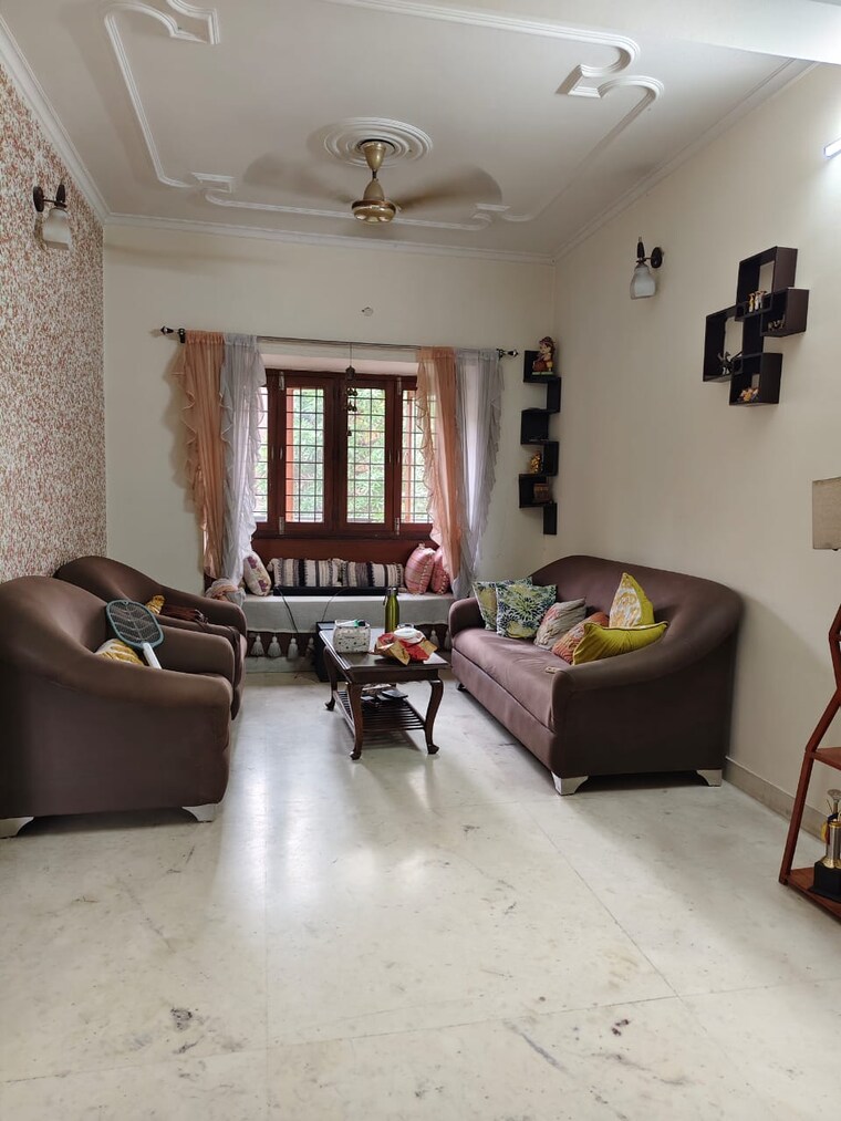Living Room, b2-green-glade-apartments 5 Bedroom 5000 Sq.Ft. Apartment In Vasant Kunj Delhi 8887881