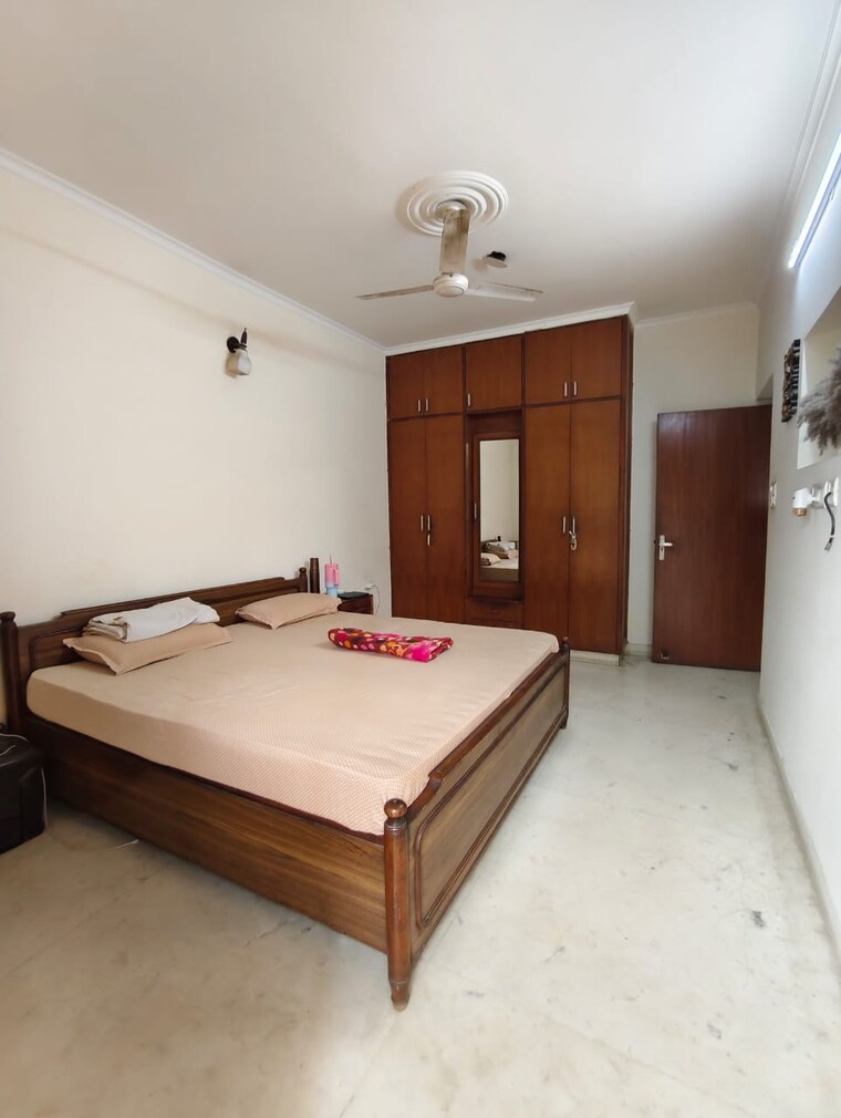 Bedroom, b2-green-glade-apartments 5 Bedroom 5000 Sq.Ft. Apartment In Vasant Kunj Delhi 8887881