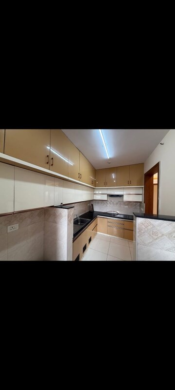Kitchen in 2.5 BHK Apartment at Prestige North Point, Kammanahalli – for Rent