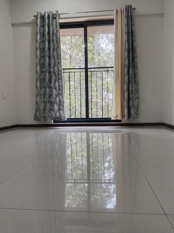 Room in 2 BHK Apartment at Malpani Vivanta, Balewadi – for Rent