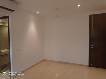 Room in 1 BHK Apartment at Hiranandani Regent Hill, Powai – for Rent