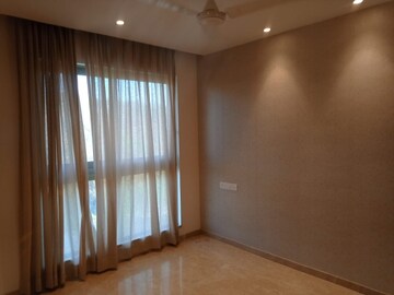 Bedroom in 1 BHK Apartment at Hiranandani Regent Hill, Powai – for Rent