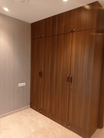 Room in 1 BHK Apartment at Hiranandani Regent Hill, Powai – for Rent