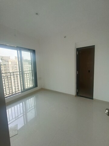 Room in 2 BHK Apartment at Gulmohar CHS Goregaon, Goregaon West – for Rent