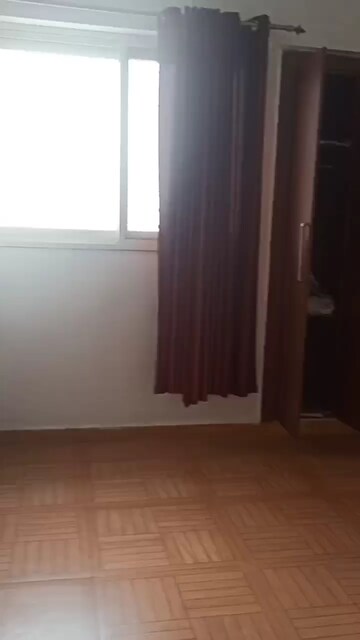 Room in 2 BHK Apartment at Saya Zion, Sector 4 Greater Noida – for Rent