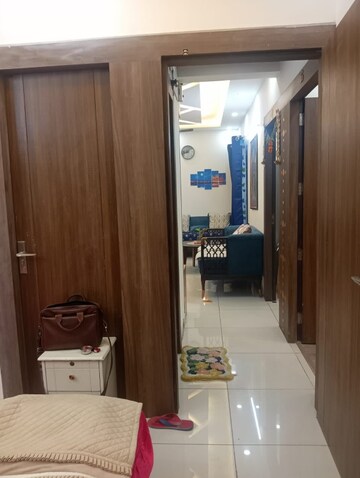 Furnished Amenities in 2 BHK Apartment at Amrapali Dream Valley, Tech Zone 4 Greater Noida – for Rent
