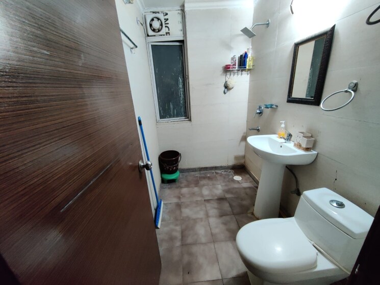 Bathroom, amrapali-dream-valley 2 Bedroom 805 Sq.Ft. Apartment In Tech Zone 4 Greater Noida Greater Noida 8888016