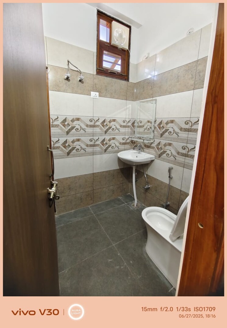 Bathroom, gomti nagar 1 Bedroom 2152 Sq.Ft. Independent House In Gomti Nagar Lucknow 8888044