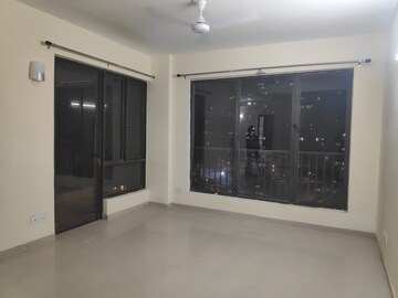 Room in 3 BHK Apartment at Logix Blossom County, Sector 137 – for Rent