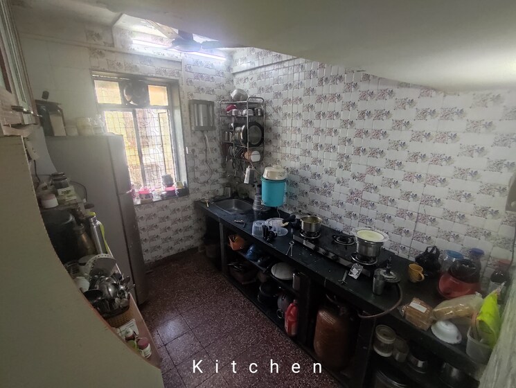  Parking, kurla east 2 Bedroom 650 Sq.Ft. Apartment In Kurla East Mumbai 8888056