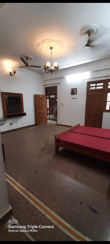 Living Room in 4 BHK Independent House at Gomti Nagar – for Rent