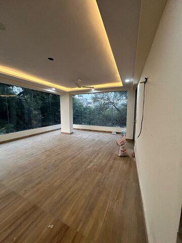 Team Area in  Showroom at Panchsheel Park – for Rent