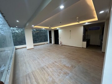 Team Area in  Showroom at Panchsheel Park – for Rent