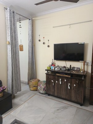 Bedroom in 2 BHK Builder Floor at Patel Nagar – for Sale