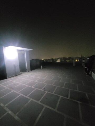 Parking in 3 BHK Builder Floor at Dharampura – for Sale