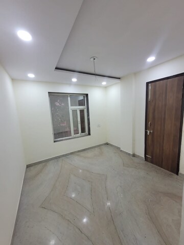 Room in 3 BHK Builder Floor at Dharampura – for Sale