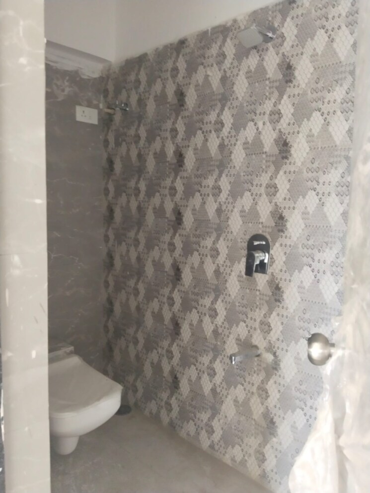 Bathroom, kolte-patil-vaayu 1 Bedroom 450 Sq.Ft. Apartment In Dahisar West Mumbai 8888105