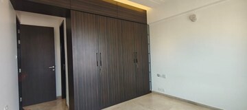 Room in 2 BHK Apartment at Rustomjee Elanza, Malad West – for Rent