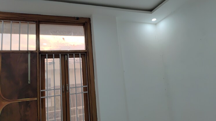 Other, dwarka 3 Bedroom 90 Sq.Yd. Builder Floor In Dwarka Delhi 8888119