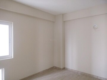Room in 2 BHK Apartment at Advitya Homes, Sector 149 – for Sale